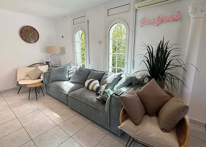 Casa Oasis Canal * Empuriabrava