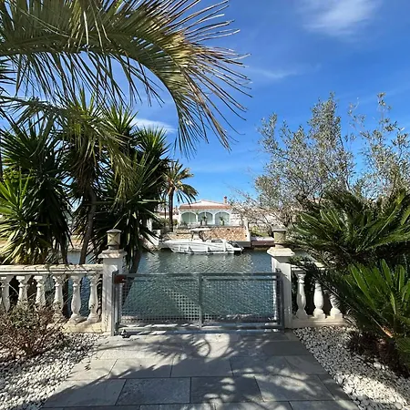 Casa Oasis Canal Vakantiehuis *